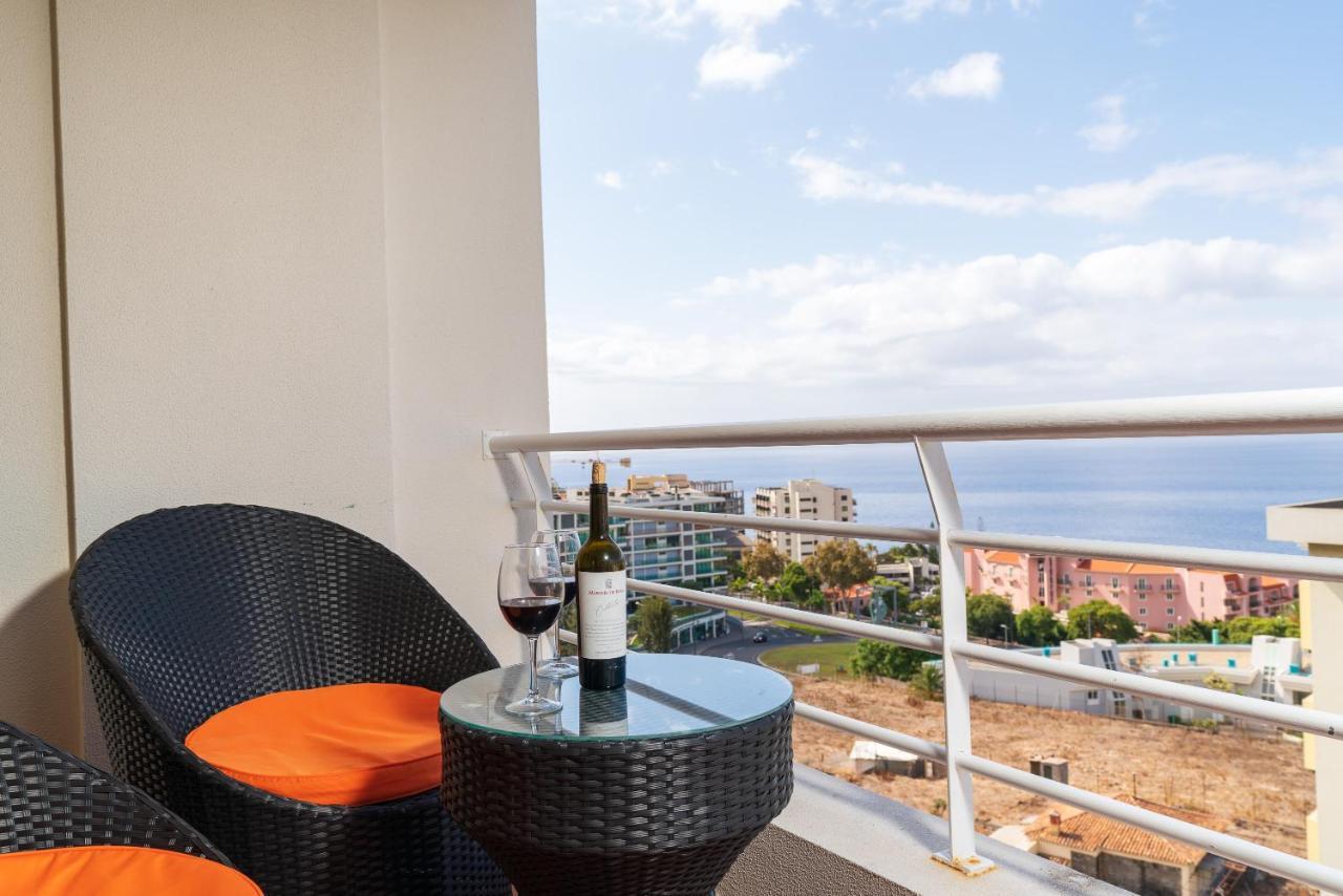 Apartamento Alberto フンシャル エクステリア 写真